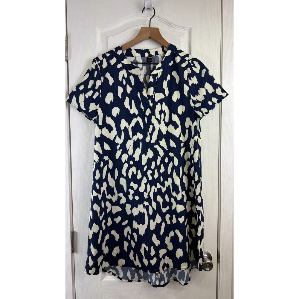 SHEIN Women’s Blue White Leopard Print Shift Dress Size Medium Short Sleeve